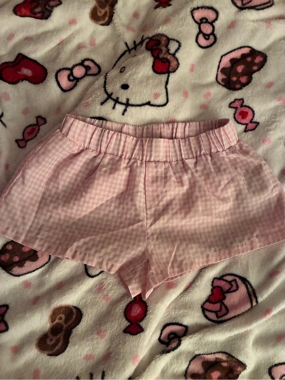 Edikted Pink Gingham Elastic-Waist Shorts